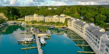 Experience The Glitzy And Exclusive Side Of Barbados Known As ‘The Platinum Coast”