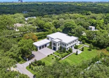 Avisail Garcia Has Acquired A $9 Million Luxurious Miami Mansion