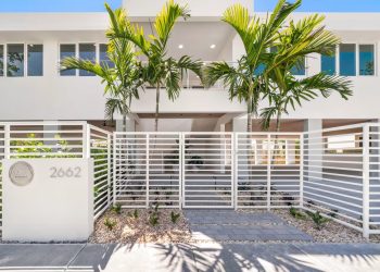 Mold-free materials and top wellness design certification! New build listed at $2.6 million.